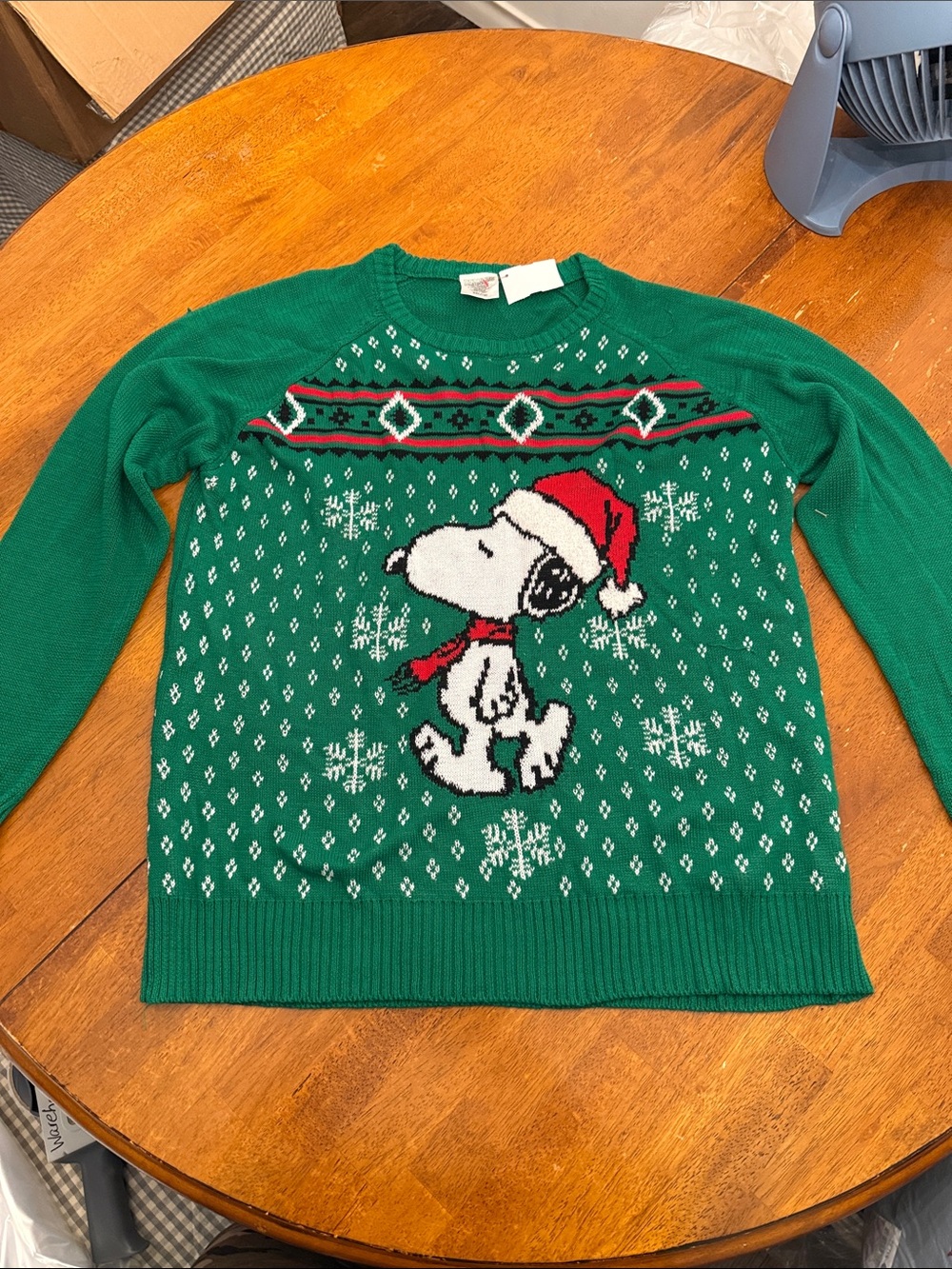 Peanuts Green Snoopy Holiday Crewneck Sweater with Red Accents xxl